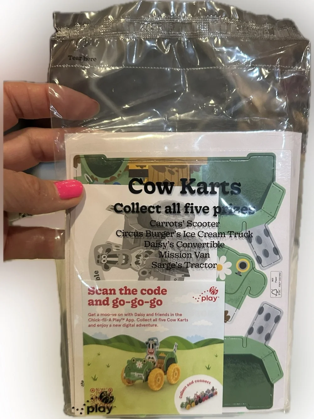 2026 CHICK FIL A COW KARTS SARGs TRACTOR + DIGITAL EXPERIENCE KIDS MEAL GREEN 4+